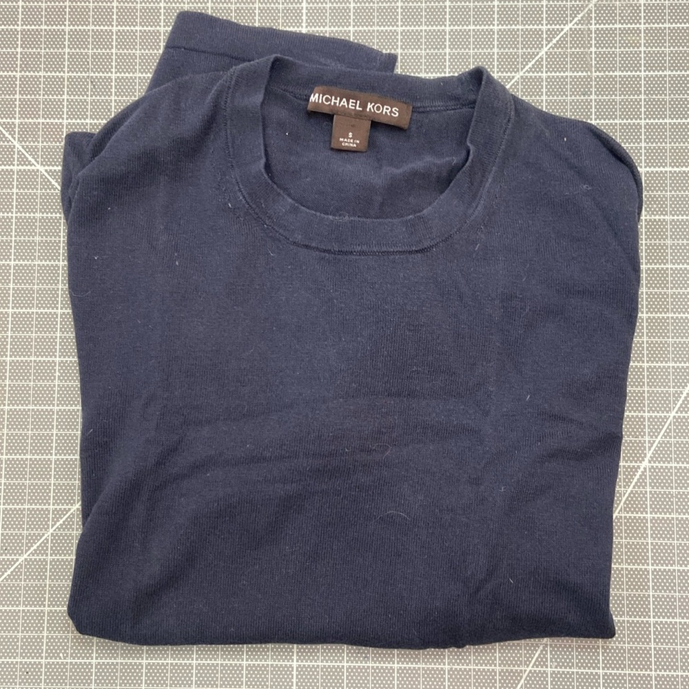 Michael Kors sweater t navy blue never worn